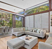 Elandra on Massinger Street - Accommodation Redcliffe