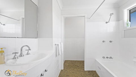 Elanora - Ocean St No.8 - Accommodation Redcliffe 2