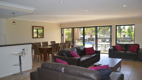 ELSINOR Townhouse 7 Mulwala - Accommodation Redcliffe 1