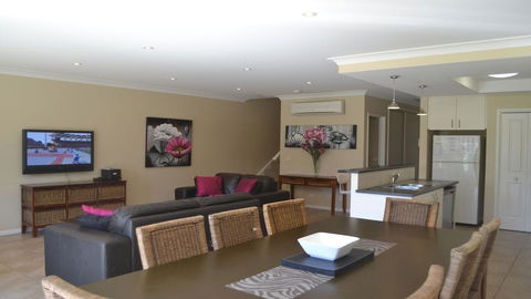 ELSINOR Townhouse 7 Mulwala - Accommodation Redcliffe 2