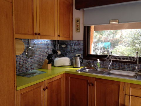 Eltham South Lodge - Accommodation Redcliffe 1