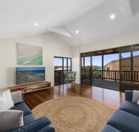 Emerald Seas Beach House - Accommodation Redcliffe