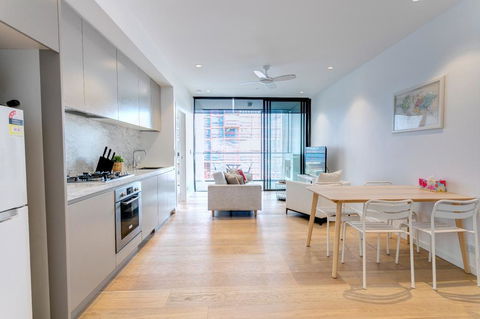 ENCORE IV: Bondi Junction - Accommodation Redcliffe 1