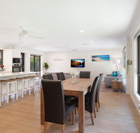 Endless Summer Beach Retreat - Accommodation Redcliffe