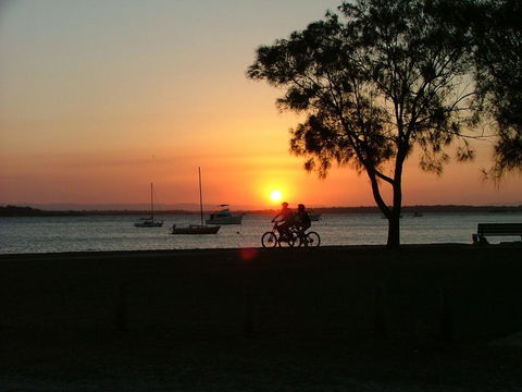 Enjoy The Water Views From Spacious Balcony At Karoonda Sands - Accommodation Redcliffe 2