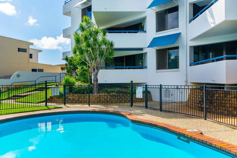 Enjoy The Water Views From Spacious Balcony At Karoonda Sands - Accommodation Redcliffe 0