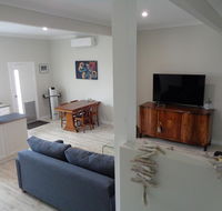 Erwins Lagoon Retreat - Accommodation Redcliffe