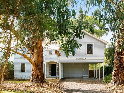 EVERGREEN BEACH HOUSE - Accommodation Redcliffe 0