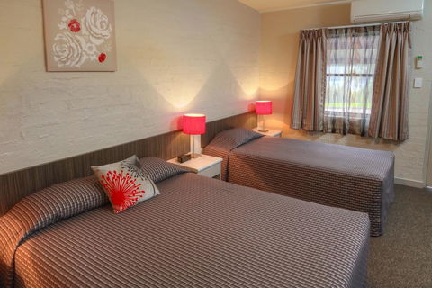 Everton Park Hotel - Accommodation Redcliffe 1