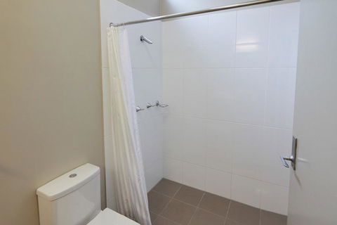 Everton Park Hotel - Accommodation Redcliffe 3