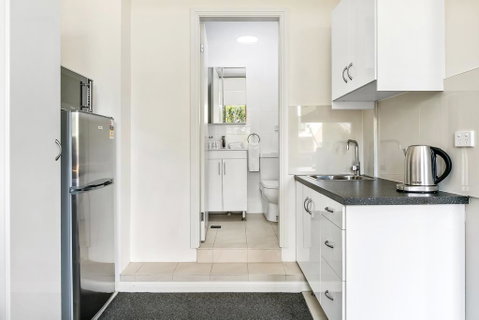 Excelsior Serviced Apartments - Accommodation Redcliffe 1