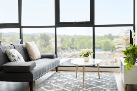 Executive City-centre Apartment With Parking - Accommodation Redcliffe 3