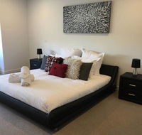 Executive Mansion Spring Racing Melbourne Cup - Accommodation Redcliffe