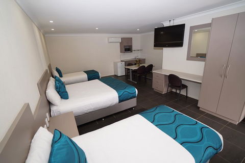 Exies Bagtown - Accommodation Redcliffe 0
