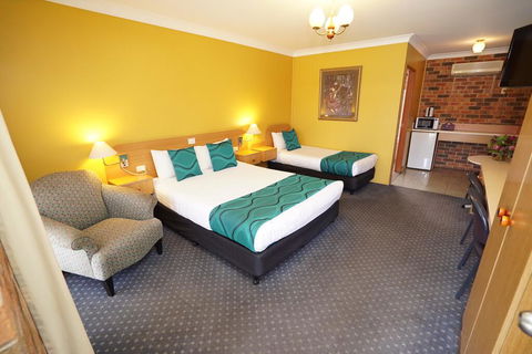 Exies Bagtown - Accommodation Redcliffe 2