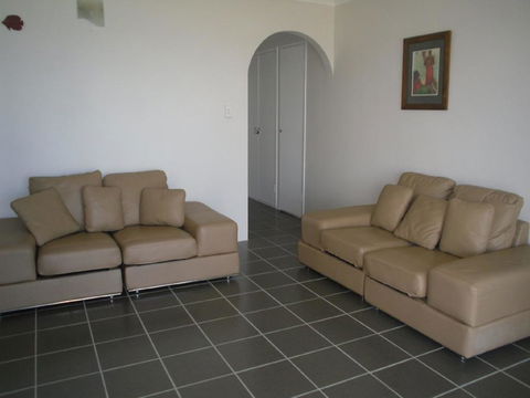 Fabulous Location - Ground Floor Waterfront Unit! Clearview Apartments - Accommodation Redcliffe 0