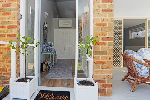 Fair Views - Accommodation Redcliffe 0