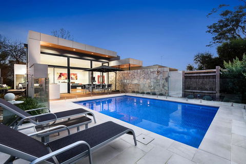 FAIRSEA RETREAT - RYE - Accommodation Redcliffe 0