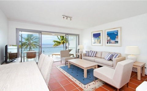 Fairshore 38 - Accommodation Redcliffe 3