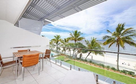 Fairshore 38 - Accommodation Redcliffe 2