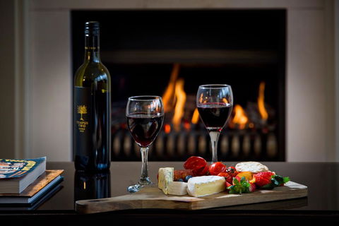 Falls Mountain Retreat Blue Mountains - Accommodation Redcliffe 1