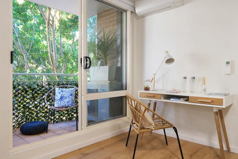 Family-Friendly Apartment In Cool, Central Area - Accommodation Redcliffe 2