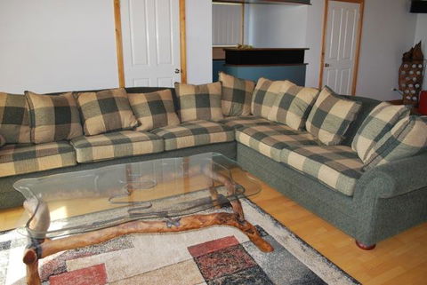Farm Lane Retreat - Accommodation Redcliffe 1