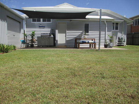 Fisherman's Cottage Hervey Bay - Accommodation Redcliffe 1