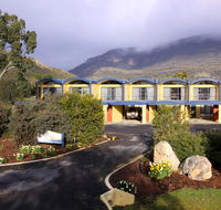 Five Clematis Views - Accommodation Redcliffe