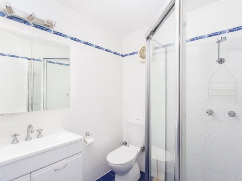 Forster Holiday Lodge 09 - Accommodation Redcliffe 0