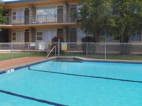 Forster Holiday Lodge 18 - Accommodation Redcliffe 2