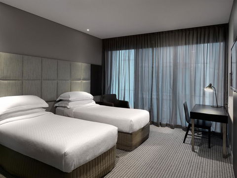 Four Points By Sheraton Brisbane - Accommodation Redcliffe 1