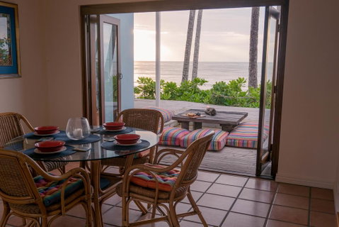 Frangipani Beach House - Newell Beach - Accommodation Redcliffe 2