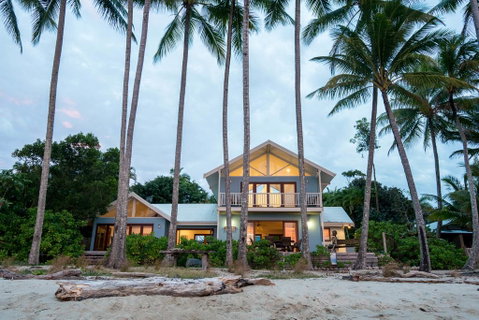 Frangipani Beach House - Newell Beach - Accommodation Redcliffe 0