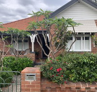 Frangipani House Cooks Hill - Accommodation Redcliffe