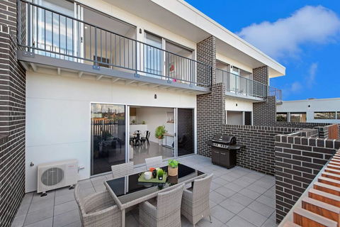 G149 - Apt 2 - Accommodation Redcliffe 0