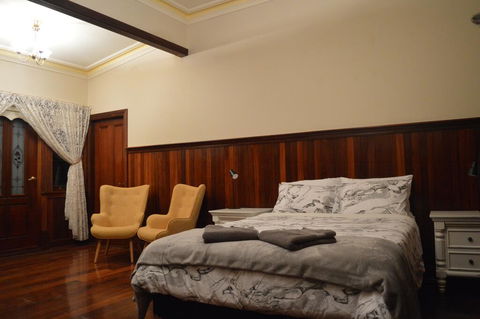 Gargoyle Lodge - Accommodation Redcliffe 3
