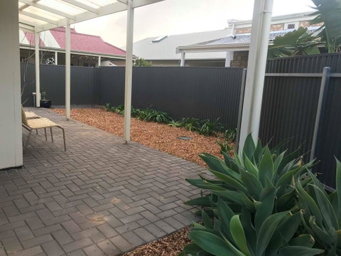 Gawler Townhouse 1 Bedroom - Accommodation Redcliffe 2