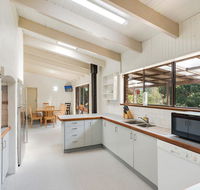 Getaway South Coast - Holiday House with Pool - Accommodation Redcliffe