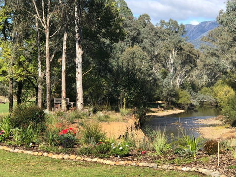 GGs By The River - Accommodation Redcliffe 2