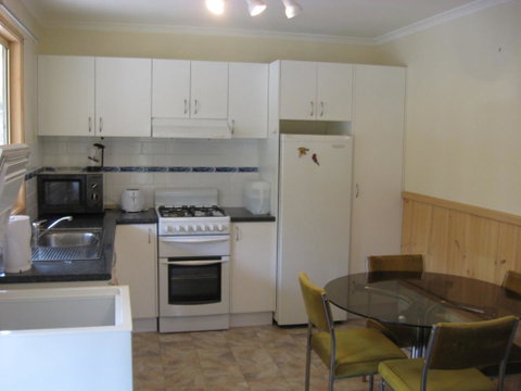 Glasford Crescent 7 KIOLOA - Accommodation Redcliffe 1
