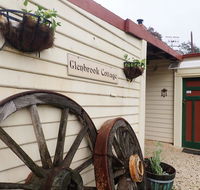 Glenbrook House  Cottage - Accommodation Redcliffe