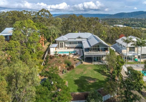 Gold Coast Stunning Home And Unit Close To Theme Parks - Accommodation Redcliffe 0