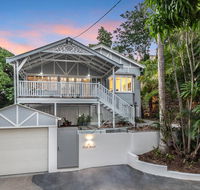 Gorgeous home 3 mins to Strand - Accommodation Redcliffe