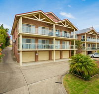 Grand Pacific 2 Unit 1 - Accommodation Redcliffe