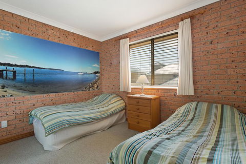 Grand Pacific I Unit 3 - Accommodation Redcliffe 0
