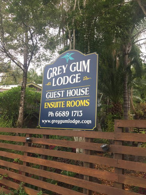Grey Gum Lodge - Accommodation Redcliffe 1