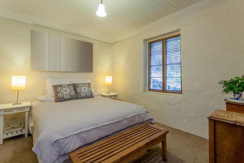 Grey Masts, Robe - Accommodation Redcliffe 3