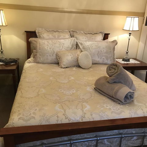 Guest House On Hyde - Accommodation Redcliffe 3