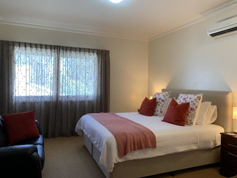 Guildford River Retreat - Accommodation Redcliffe 1